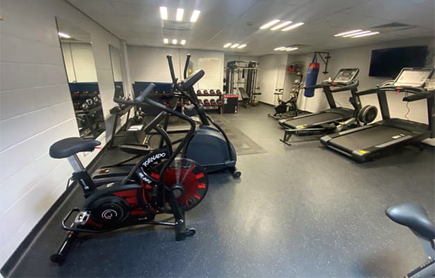 gimnasio para el personal de la empresa en EE. UU., instalado en abril de 2019
